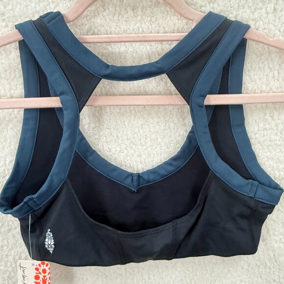 NEW FREE PEOPLE rebel Sport bra in navy/Black Size S - Picture 3 of 7